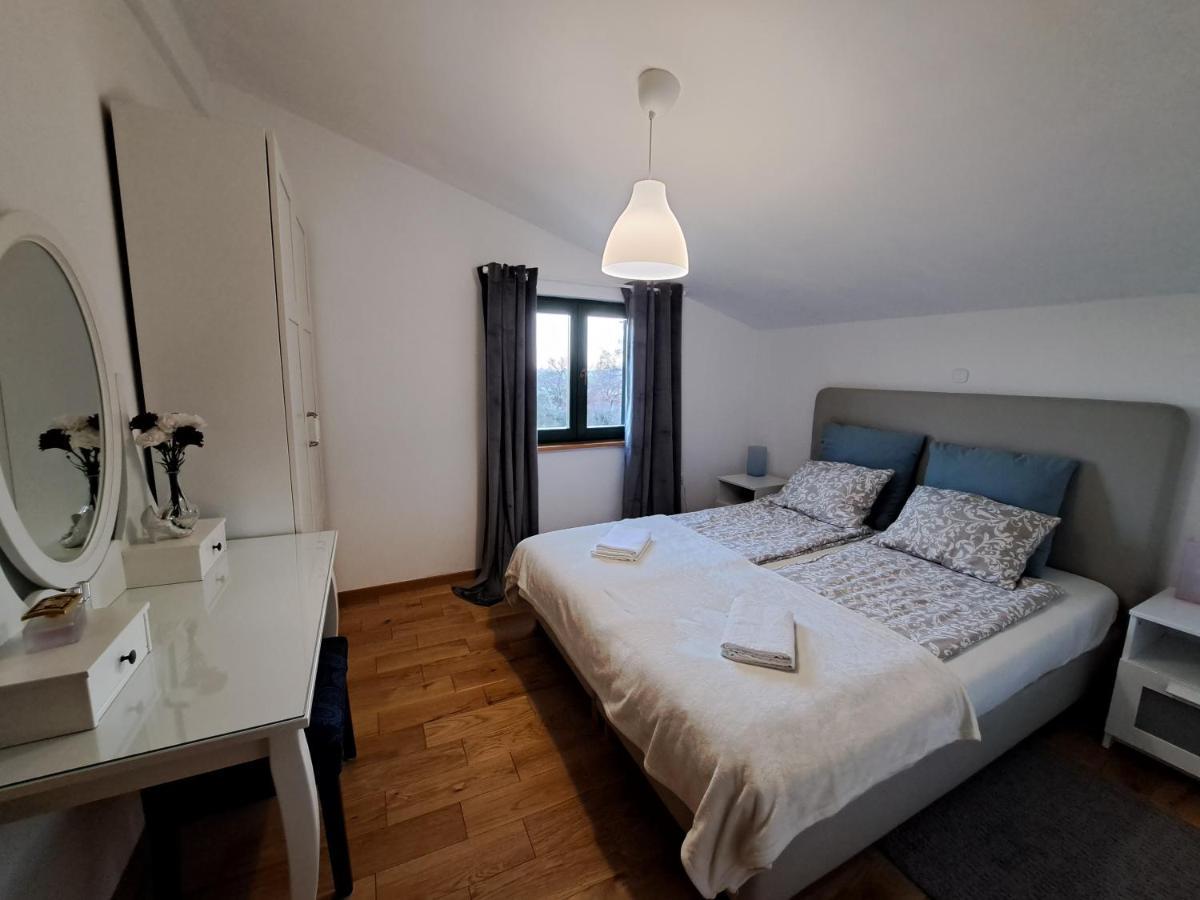 Villa Stone Pearl With Heated Swimming Pool Sveti Filip i Jakov Exterior foto
